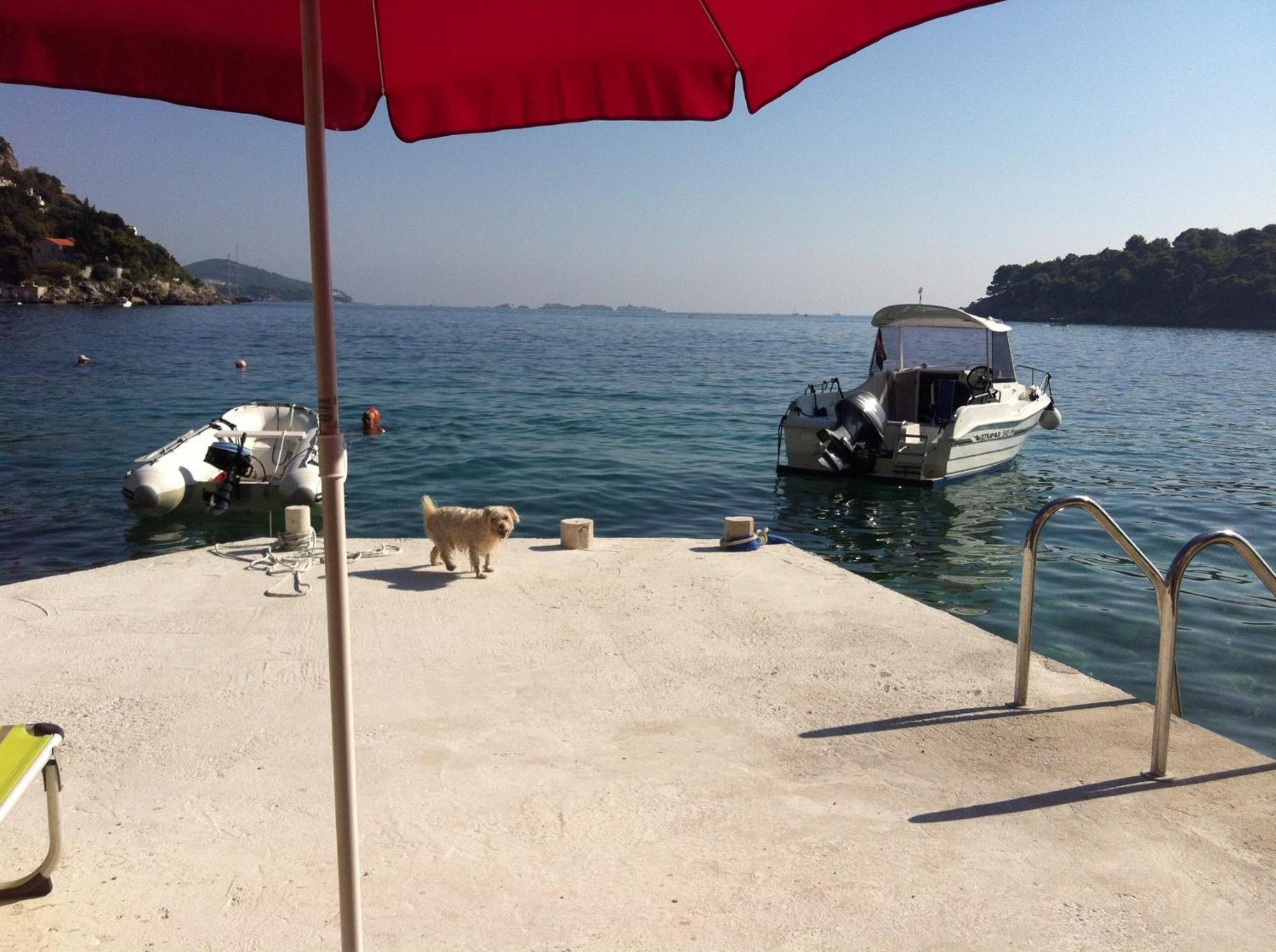 Beach House On The Cliff 자톤 객실 사진
