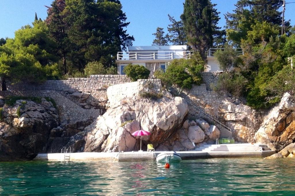 Beach House On The Cliff 자톤 외부 사진